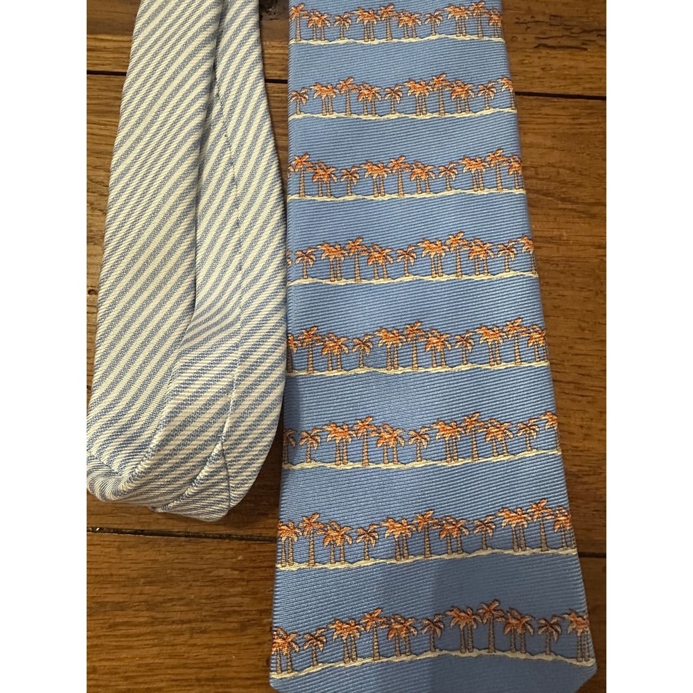 Tommy Hilfiger  100% silk light blue tie‎ with aop palm trees